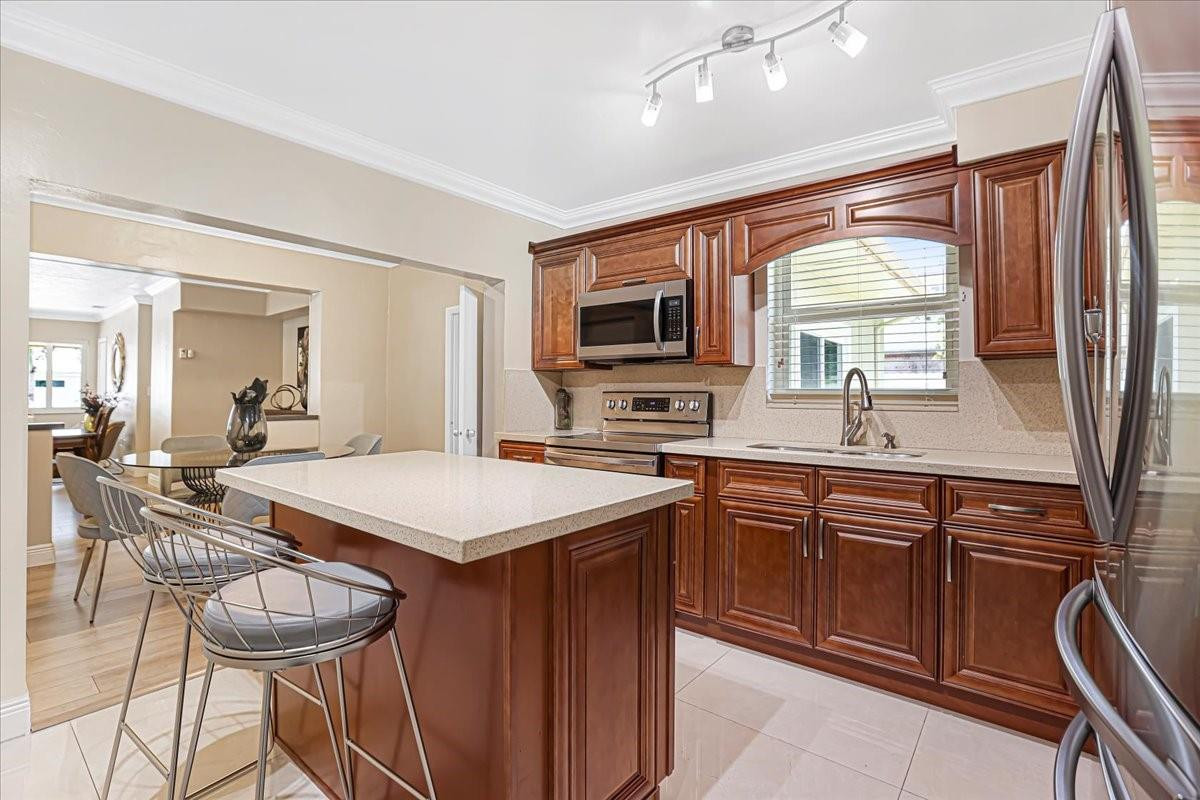 2830 NW 172nd Ter