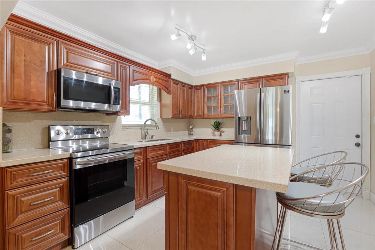 2830 NW 172nd Ter