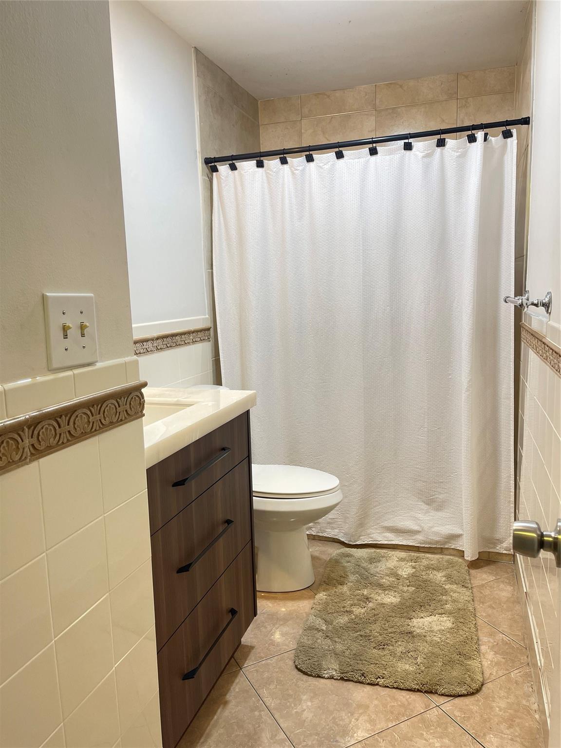 4321 NW 3rd Ter 4321