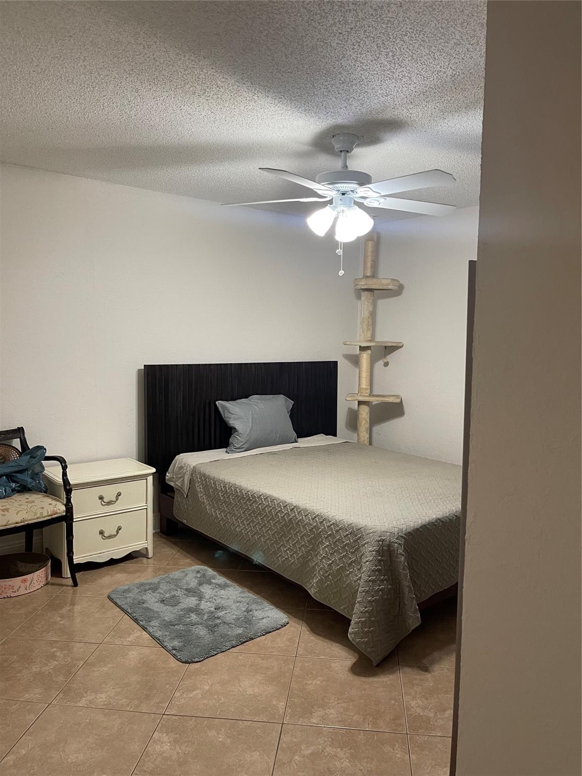 4321 NW 3rd Ter 4321