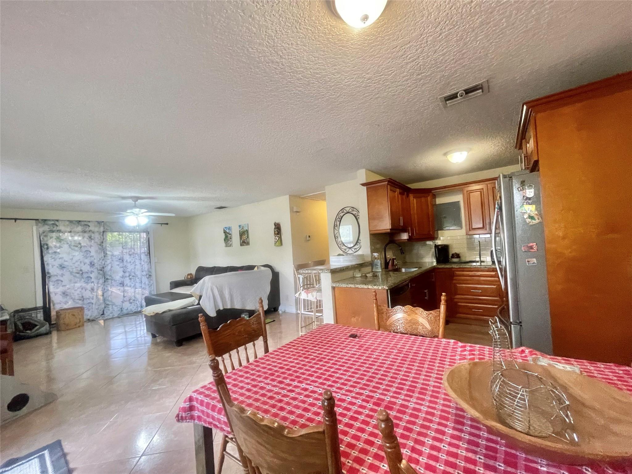 4321 NW 3rd Ter 4321