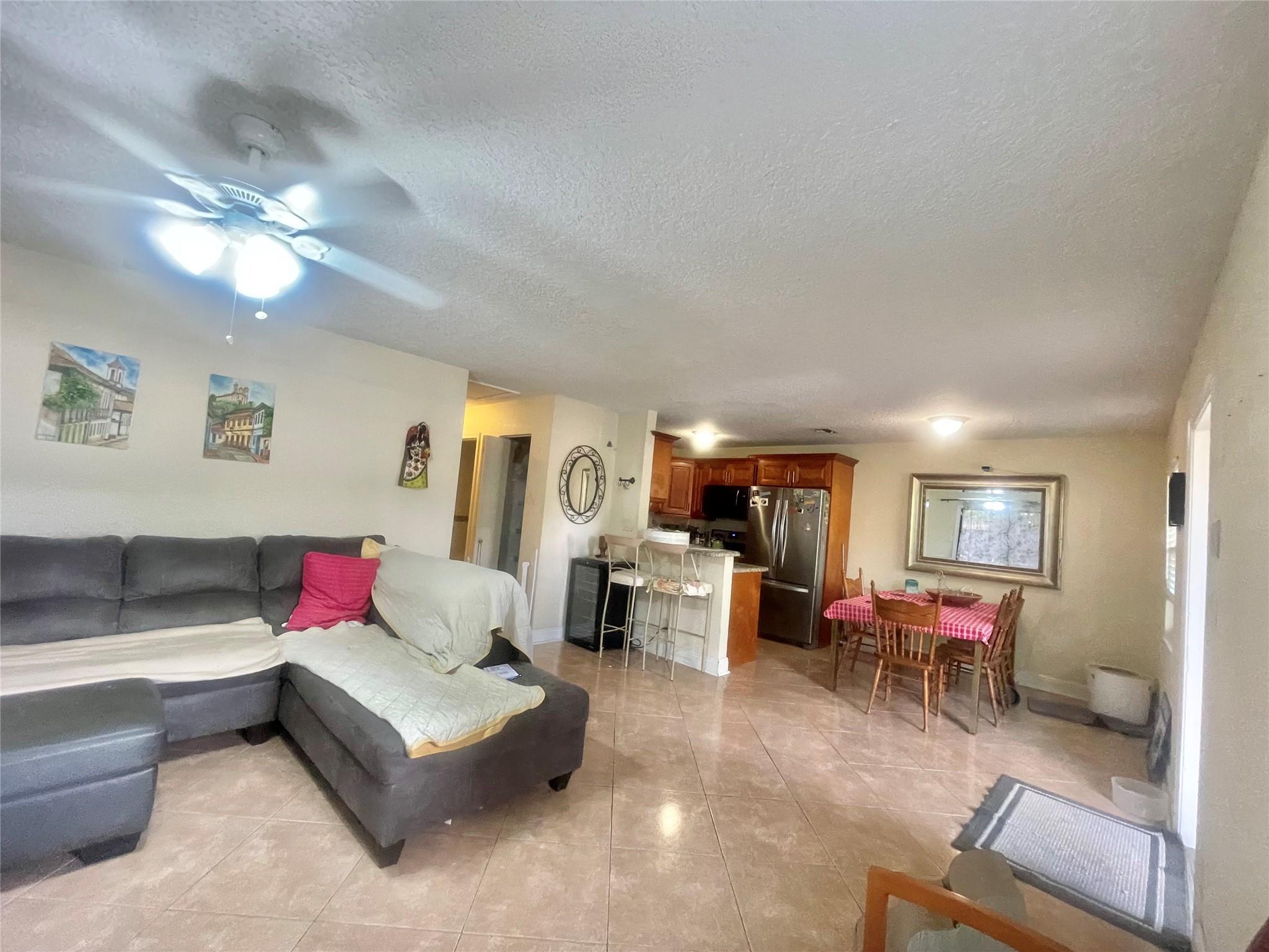 4321 NW 3rd Ter 4321