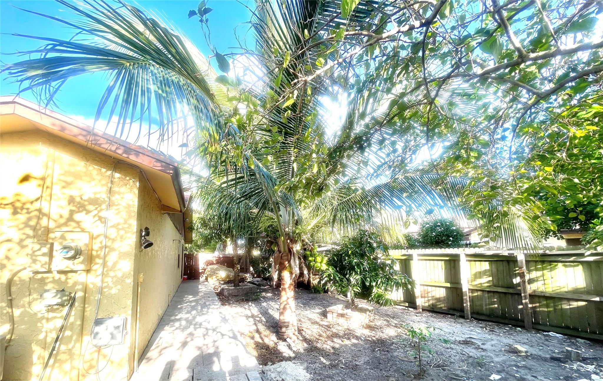 4321 NW 3rd Ter 4321