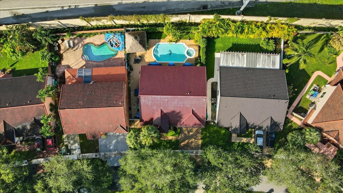 8994 NW 187th St