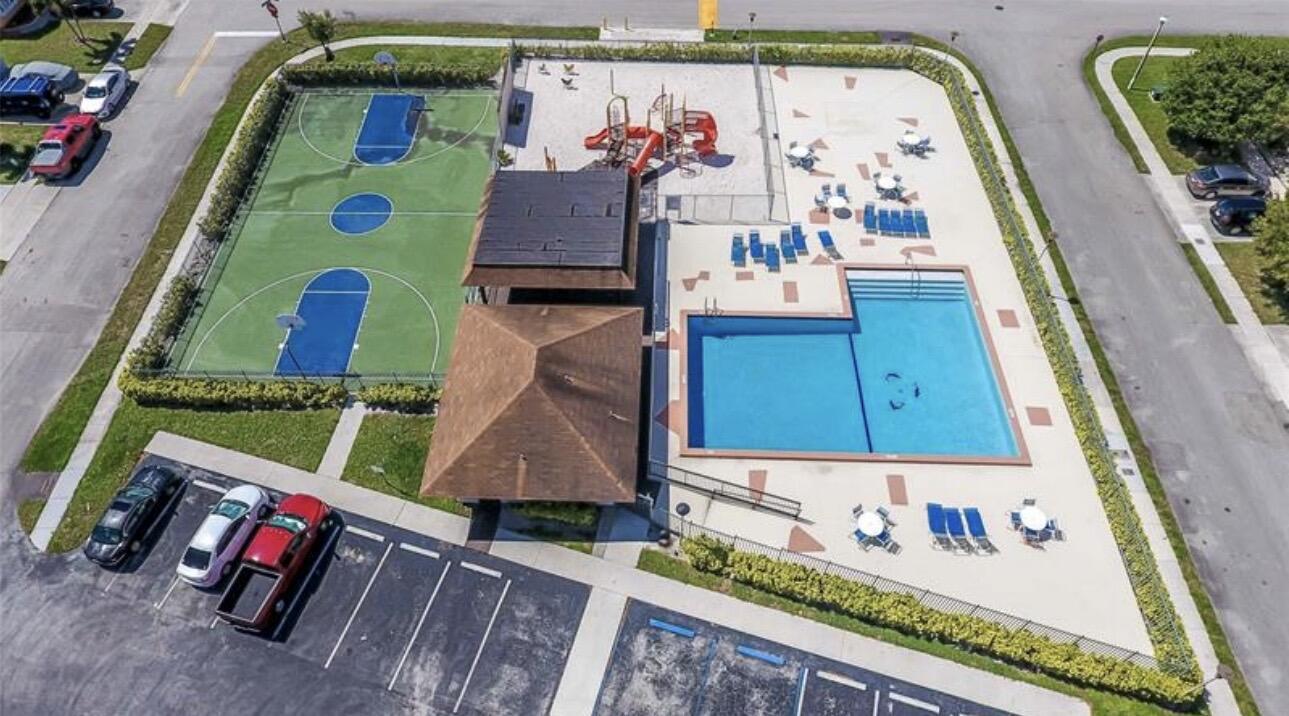 9741 W Daffodil Lane 9741