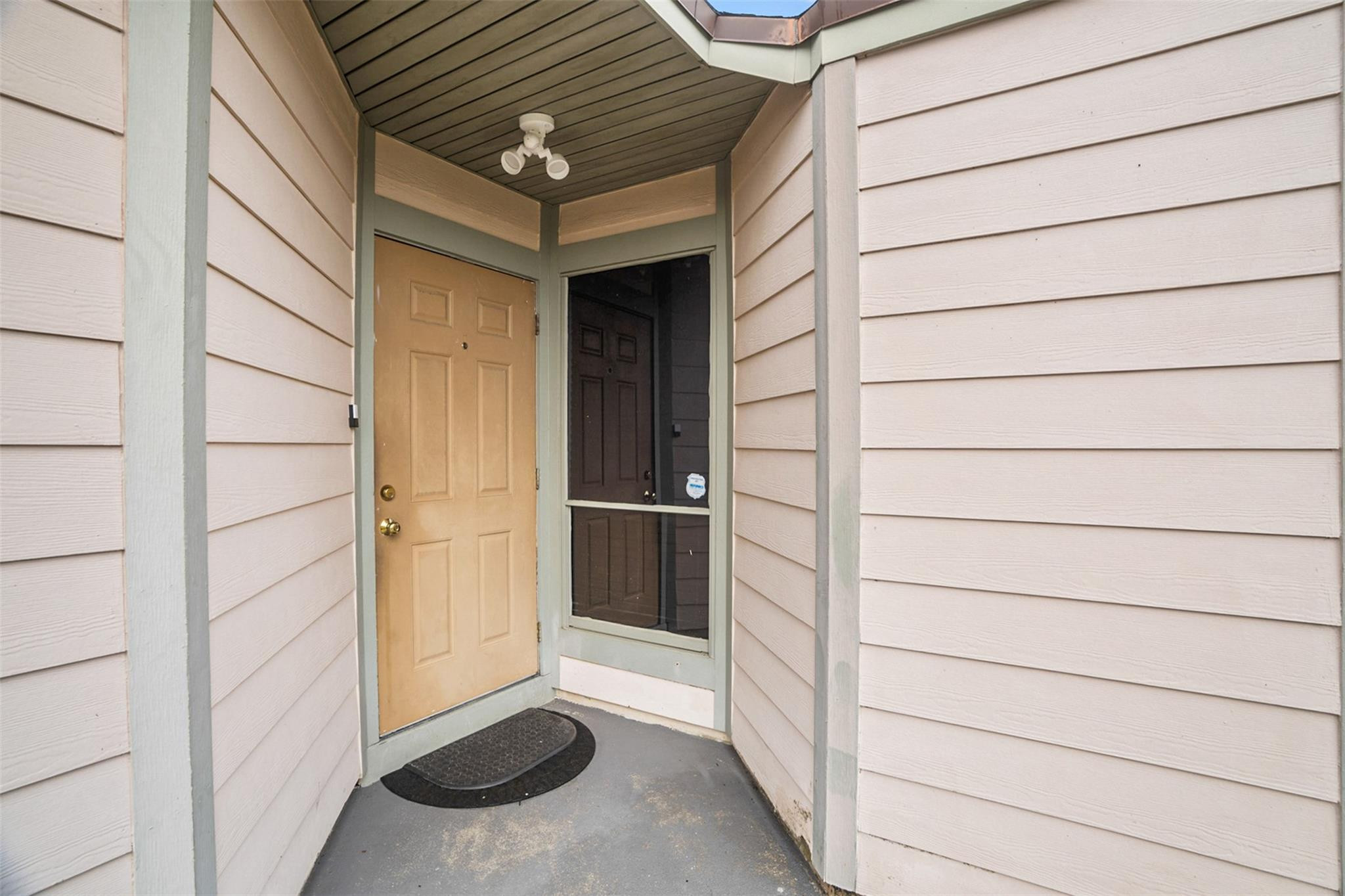 9741 W Daffodil Lane 9741