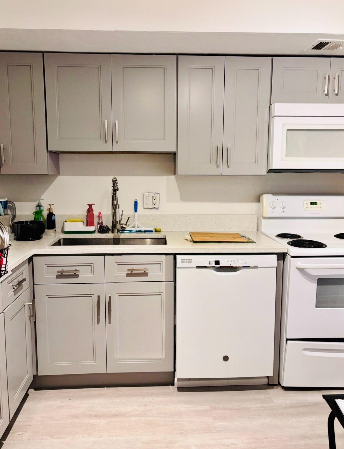 2900 N Palm Aire Drive 206