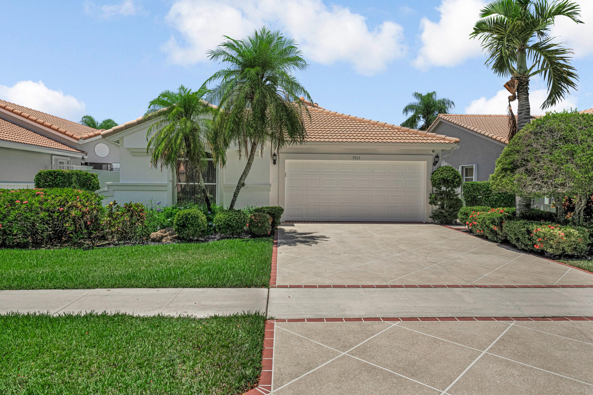 9703 Harbour Lake Circle