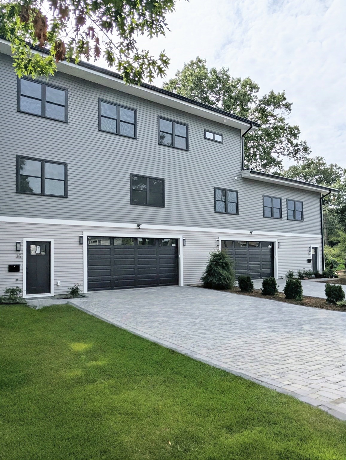 35 Miller Ave