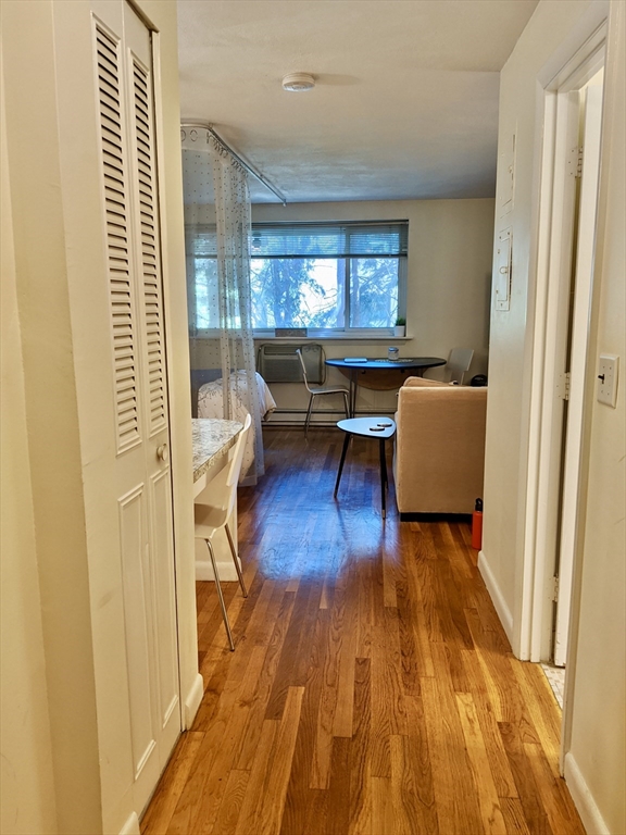 39 Englewood Ave. # 14