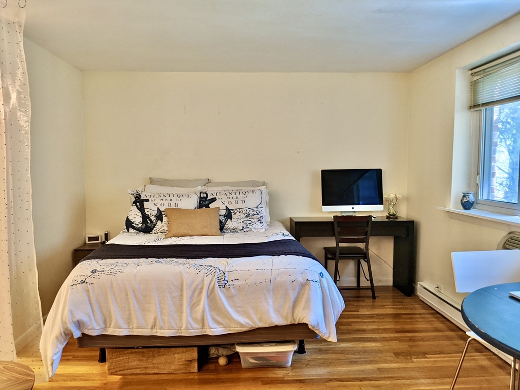 39 Englewood Ave. # 14