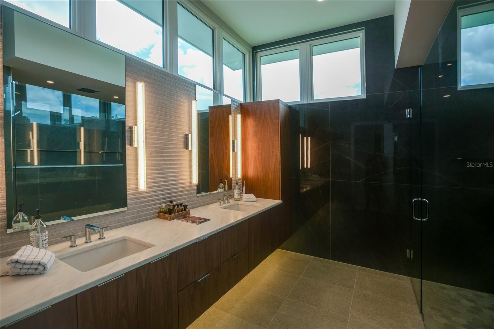 5023 SAWYER COVE WAY