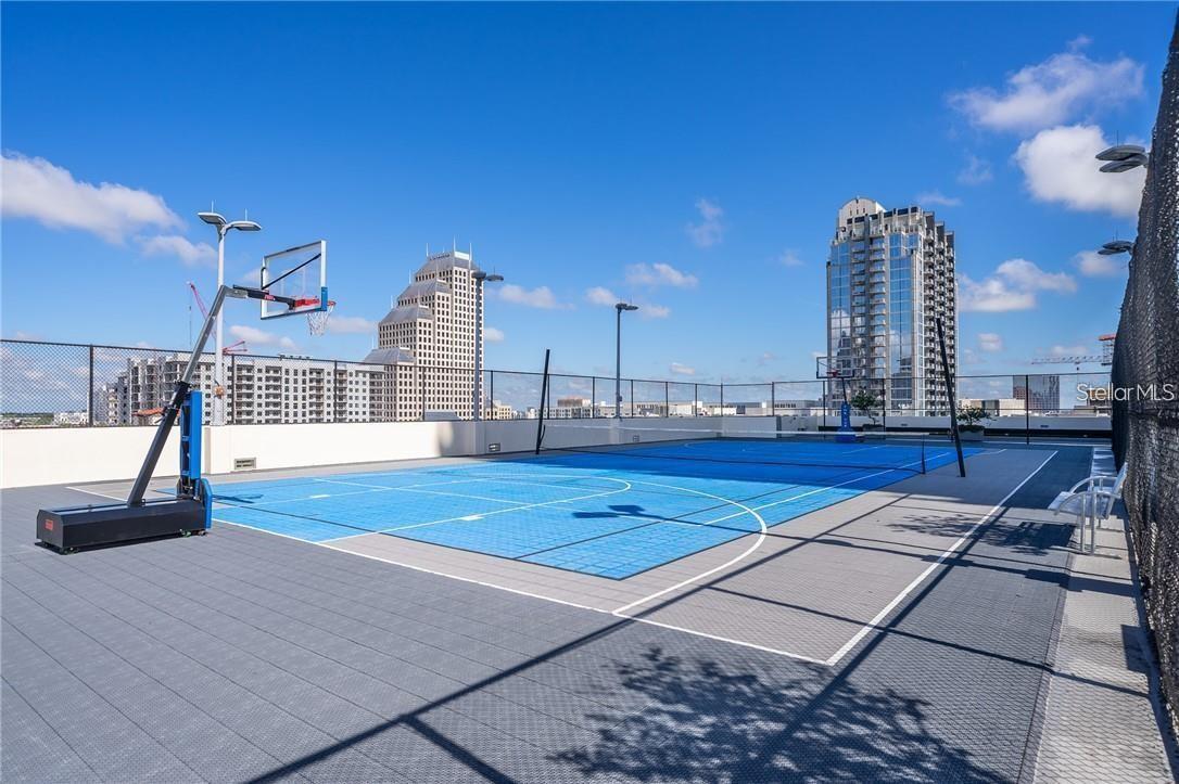 150 E ROBINSON ST #24-12