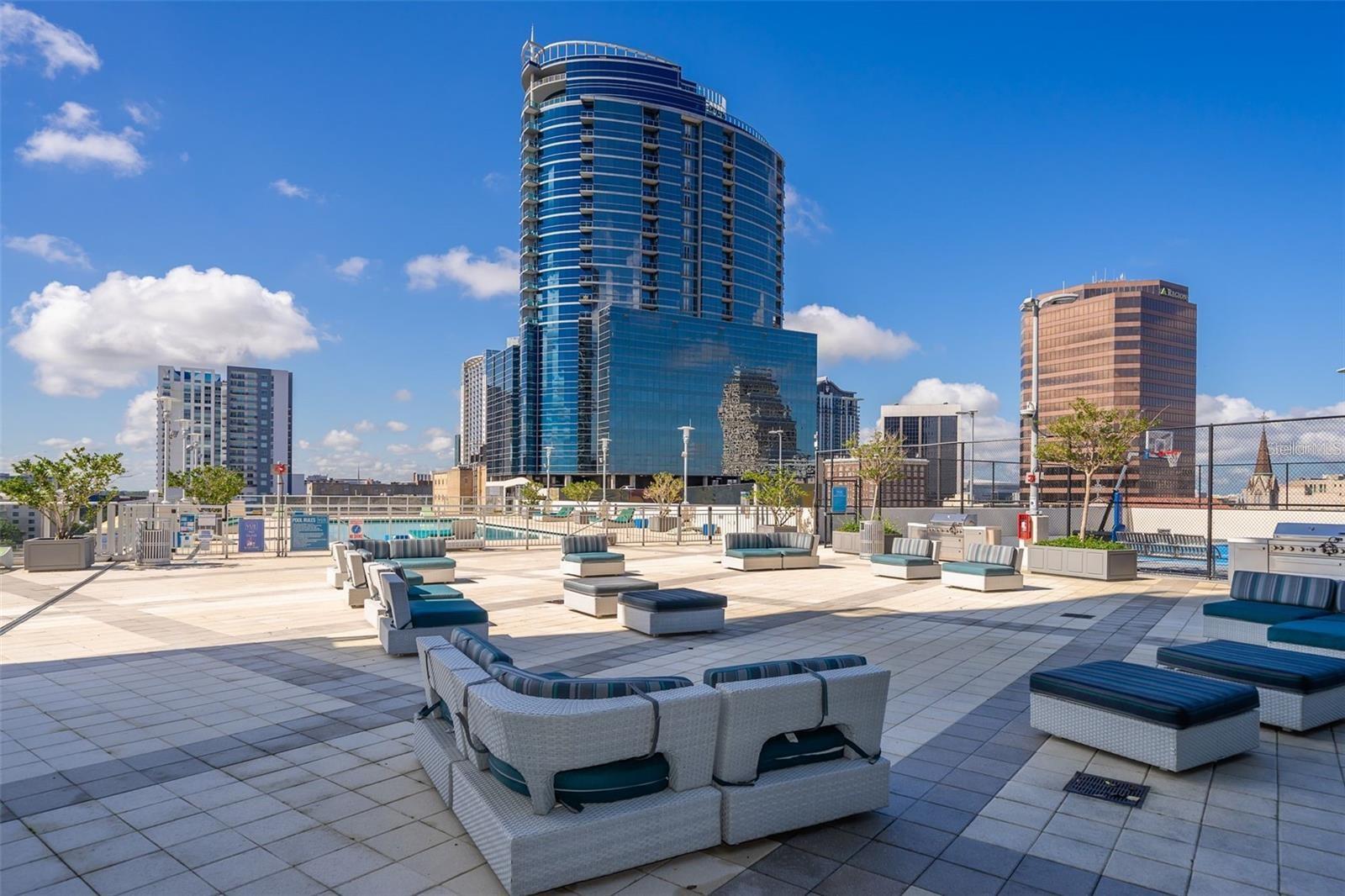 150 E ROBINSON ST #24-12