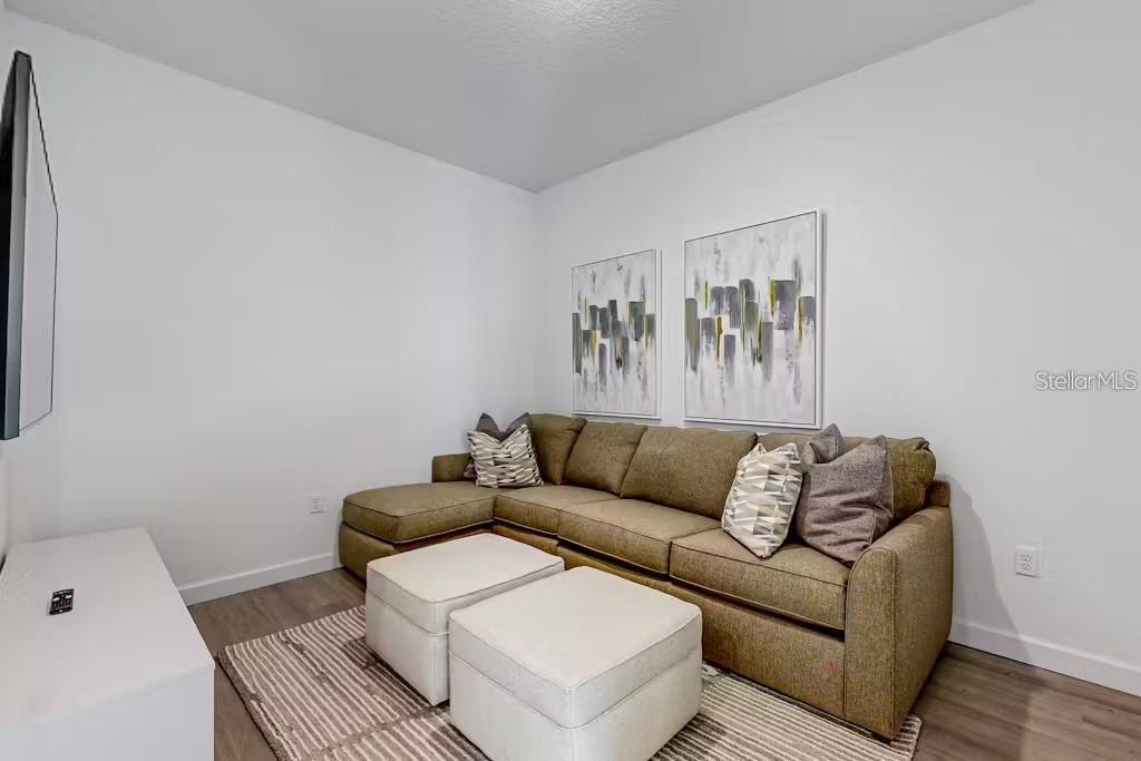 609 TRIKOMO DR