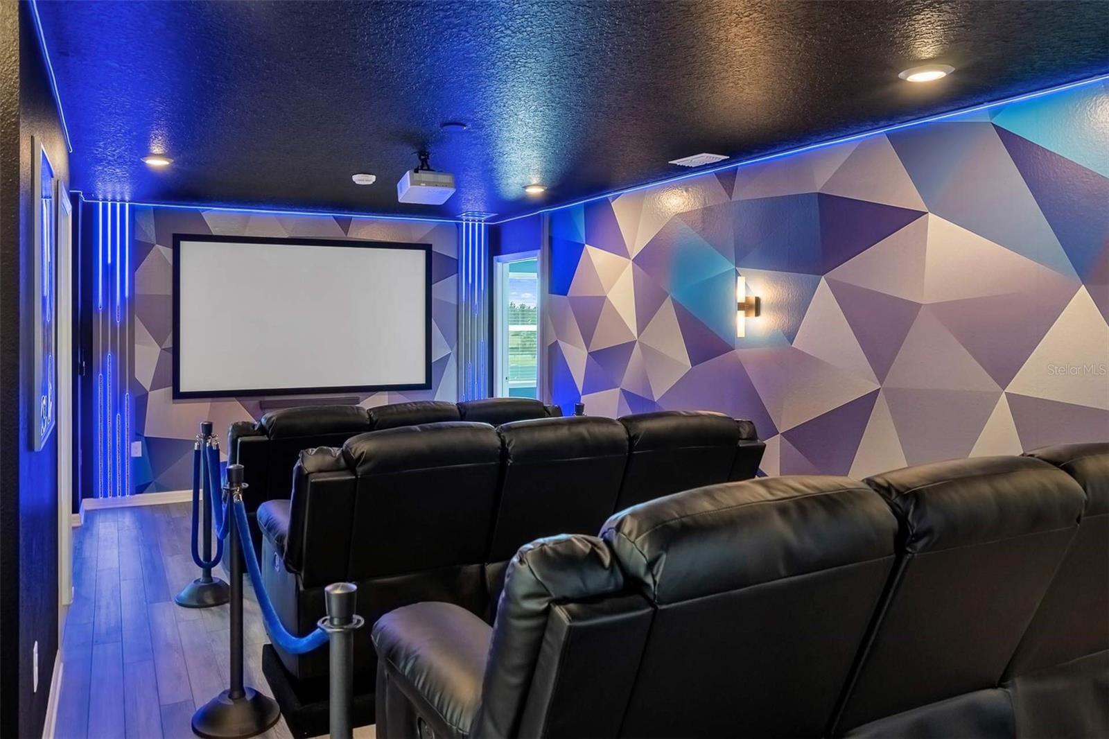 16224 SAINT MARTIN ST