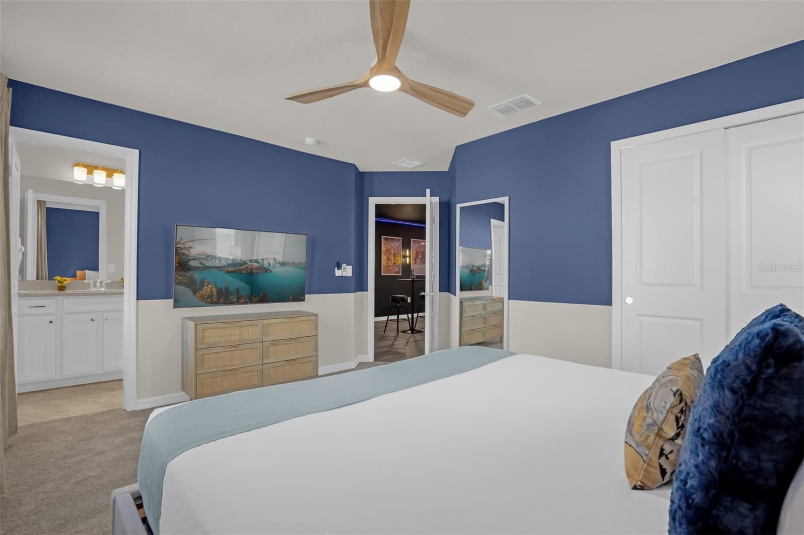 16224 SAINT MARTIN ST