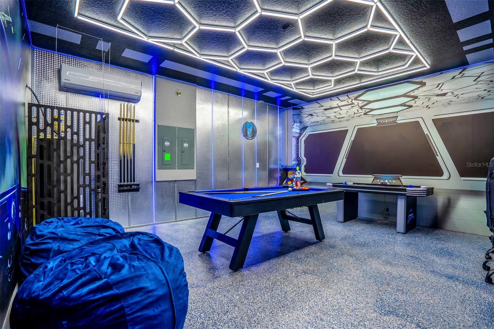 16224 SAINT MARTIN ST