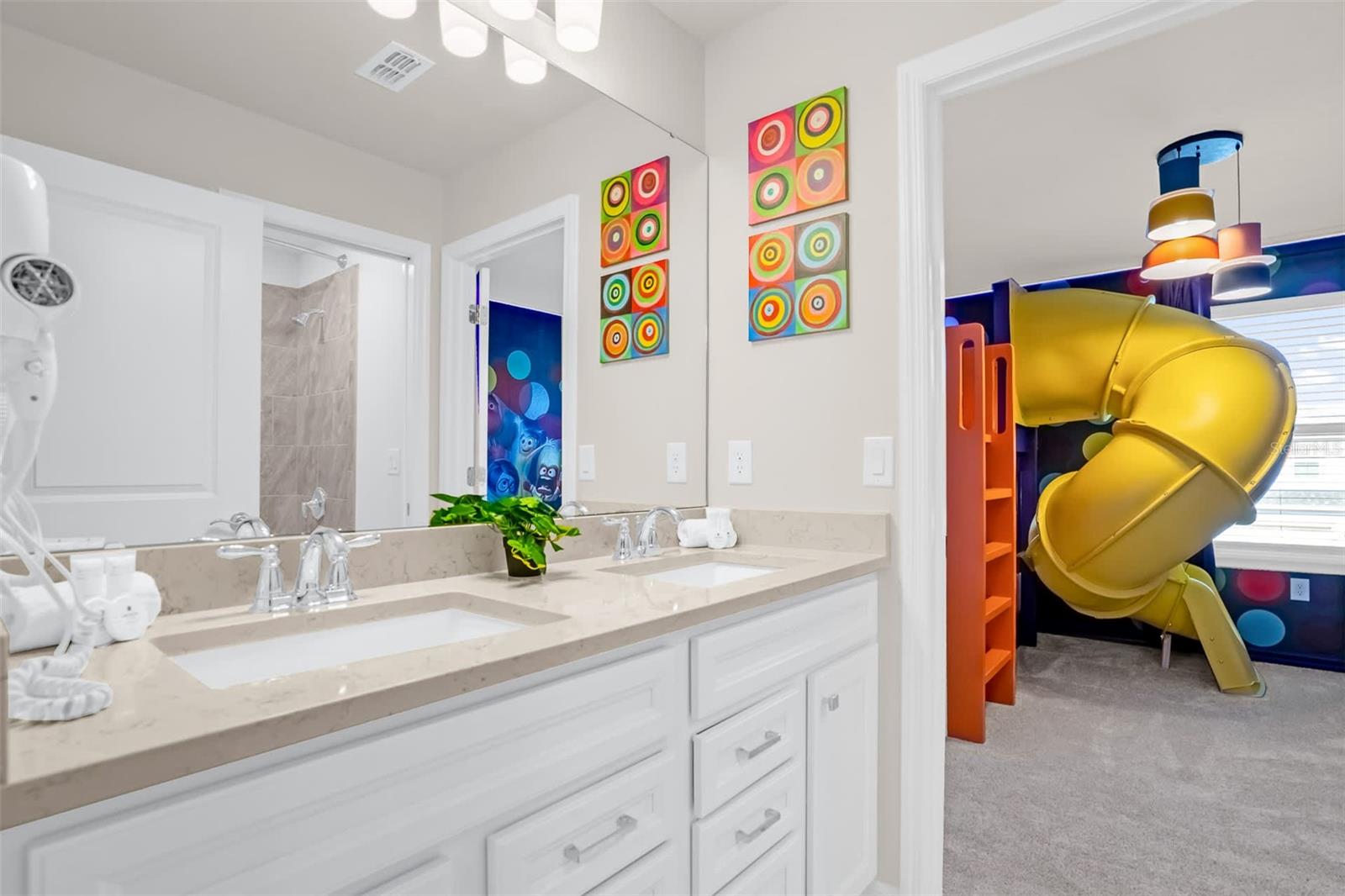 16224 SAINT MARTIN ST