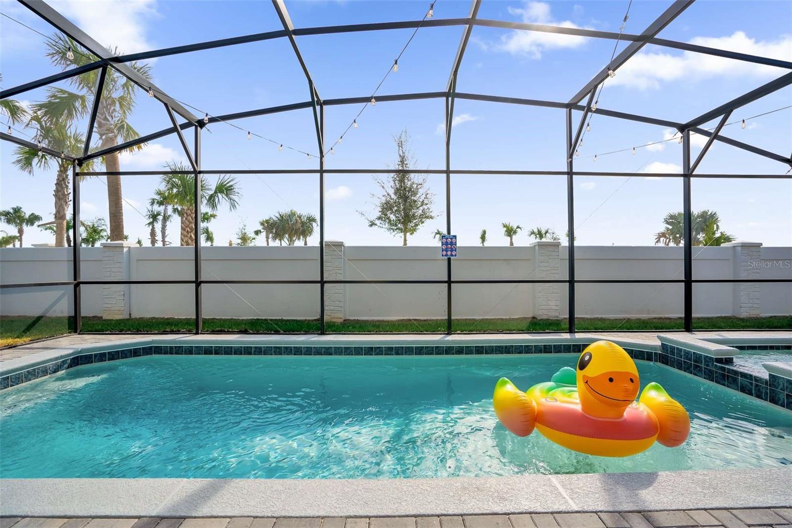 16224 SAINT MARTIN ST