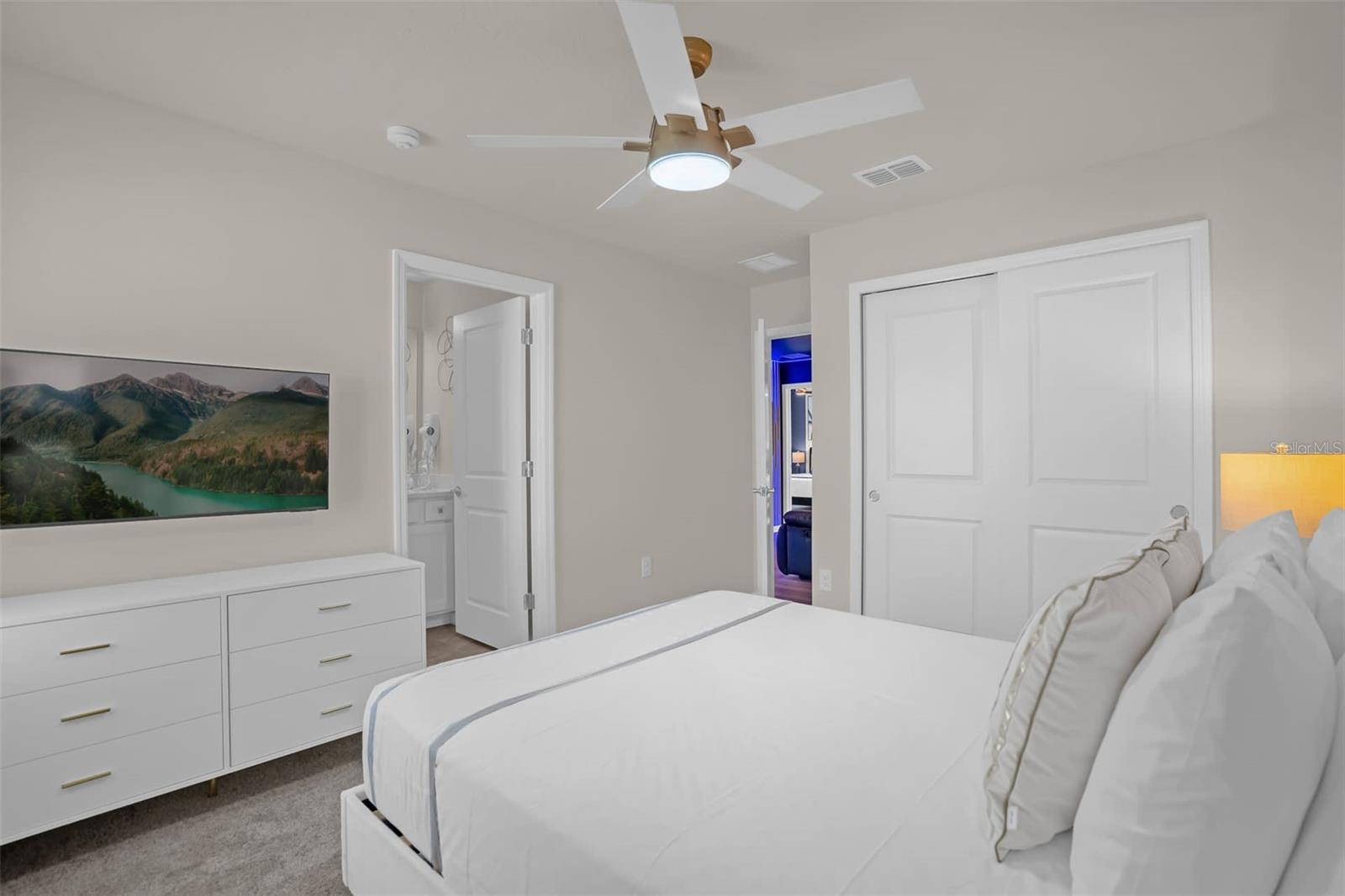 16224 SAINT MARTIN ST