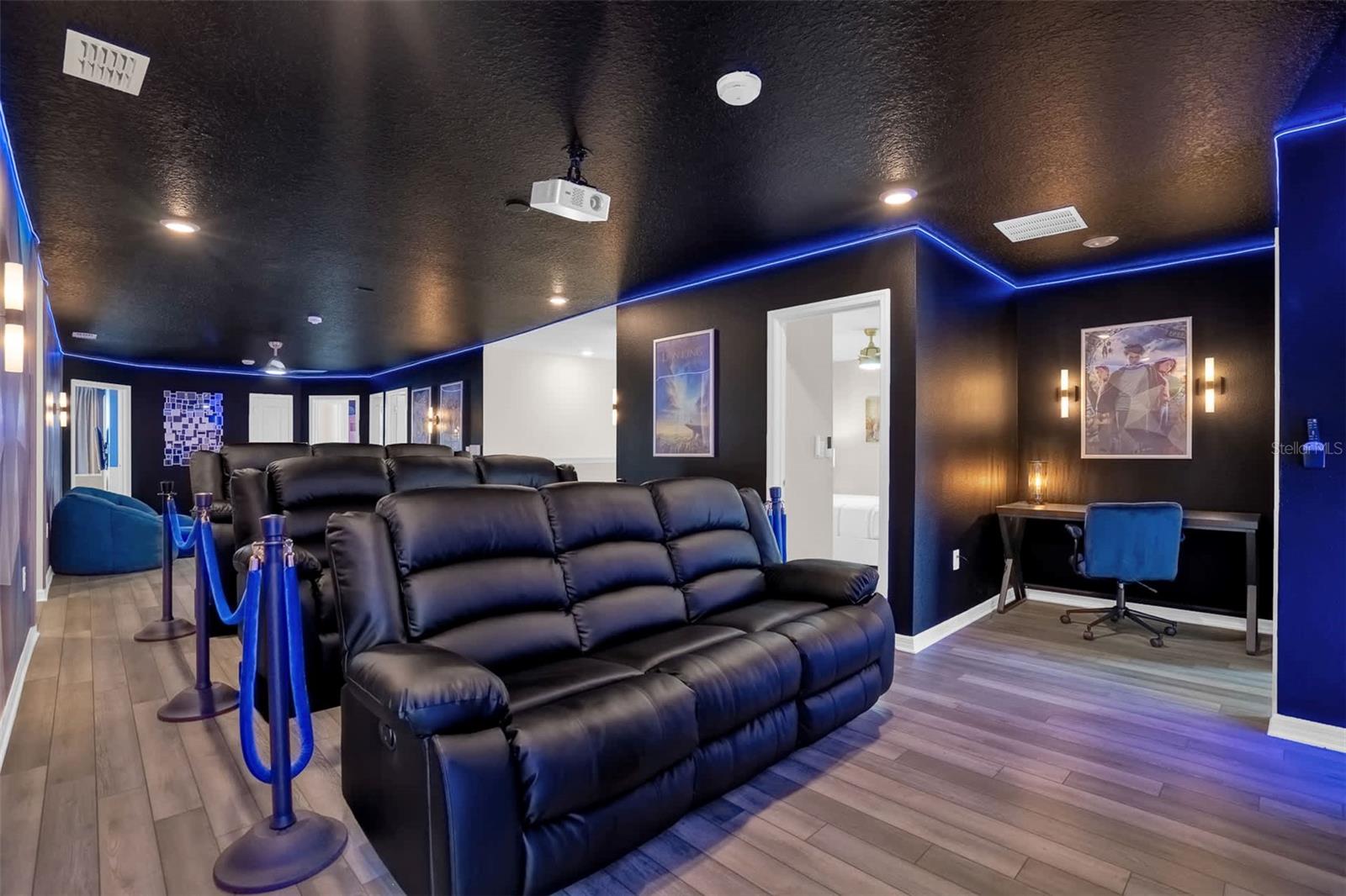 16224 SAINT MARTIN ST