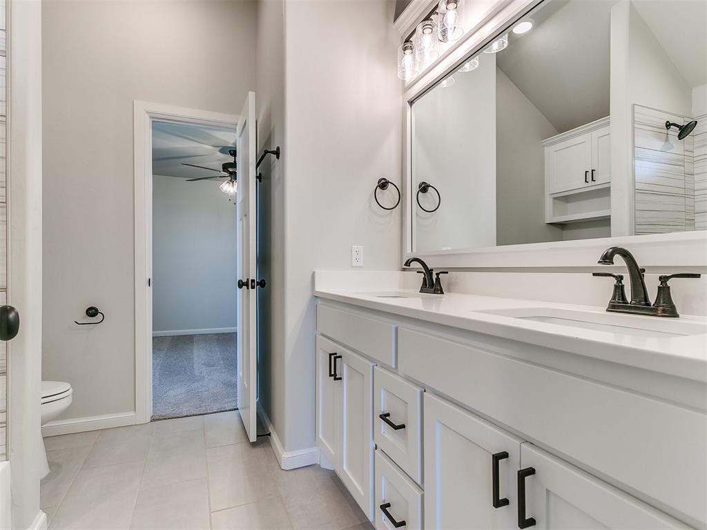 2803 Hickory Hills Court
