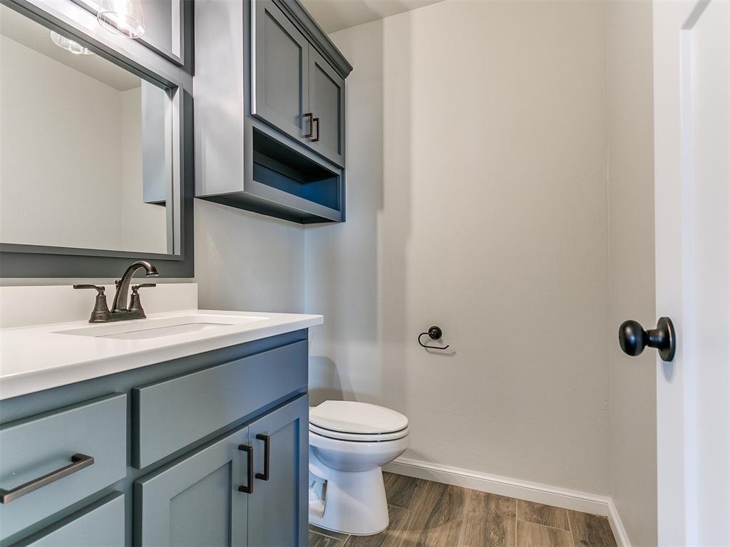 2803 Hickory Hills Court