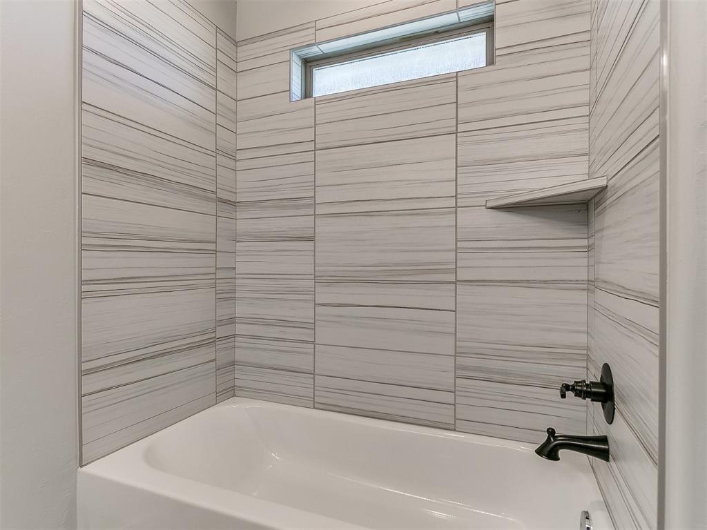 2803 Hickory Hills Court