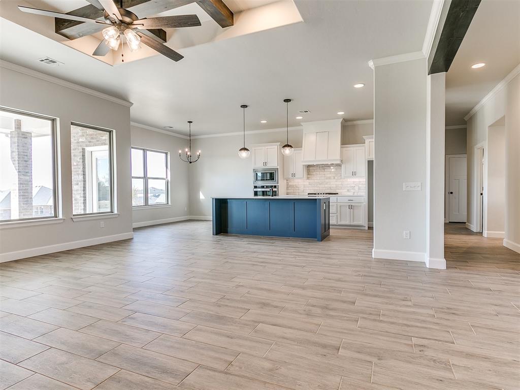 2803 Hickory Hills Court