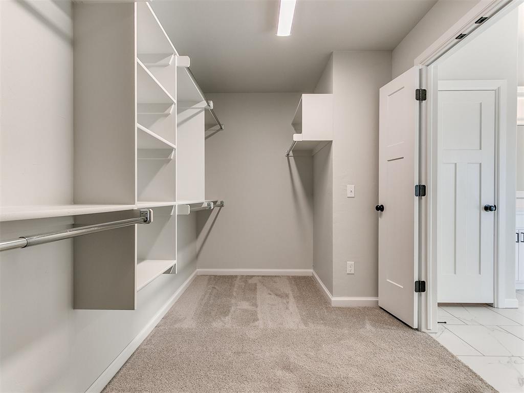 2803 Hickory Hills Court