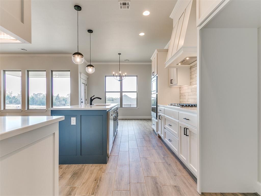 2803 Hickory Hills Court
