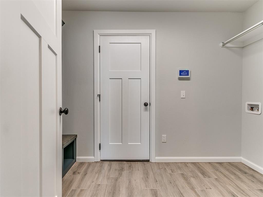 2803 Hickory Hills Court