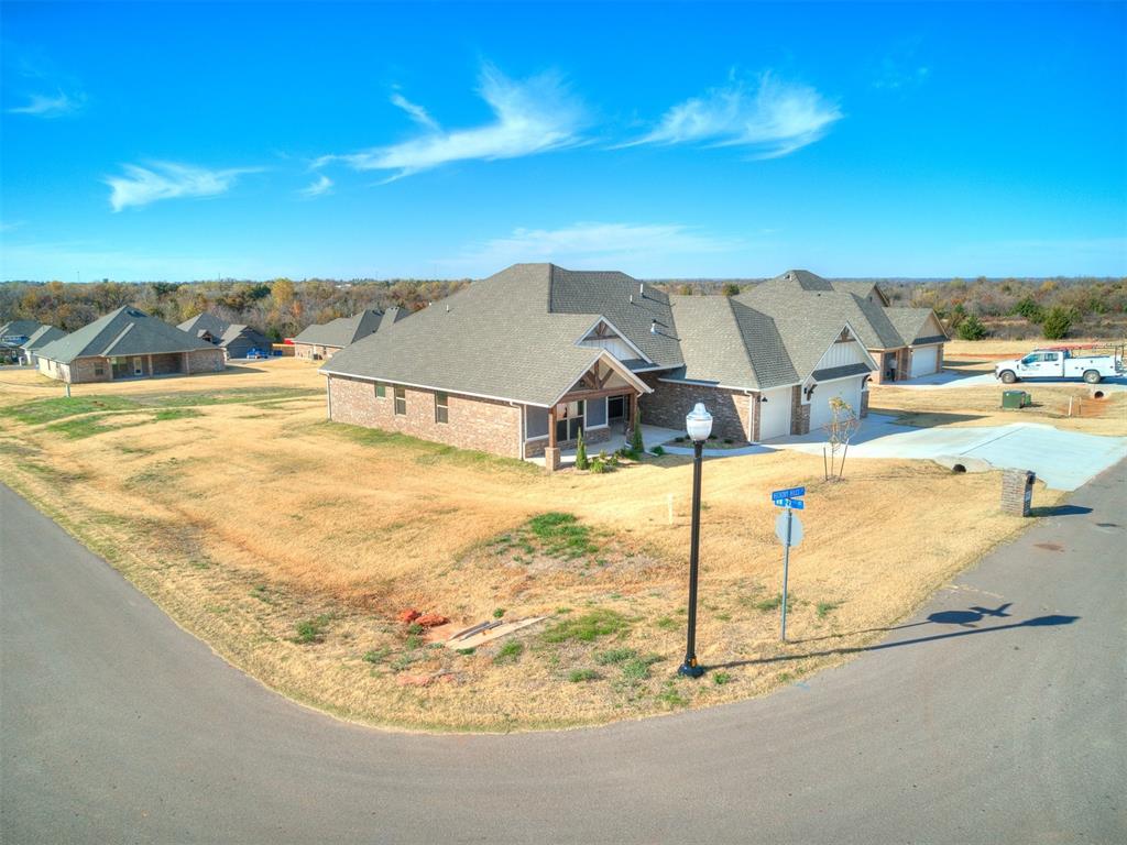 2803 Hickory Hills Court