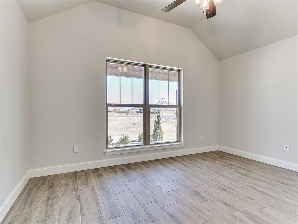 2803 Hickory Hills Court