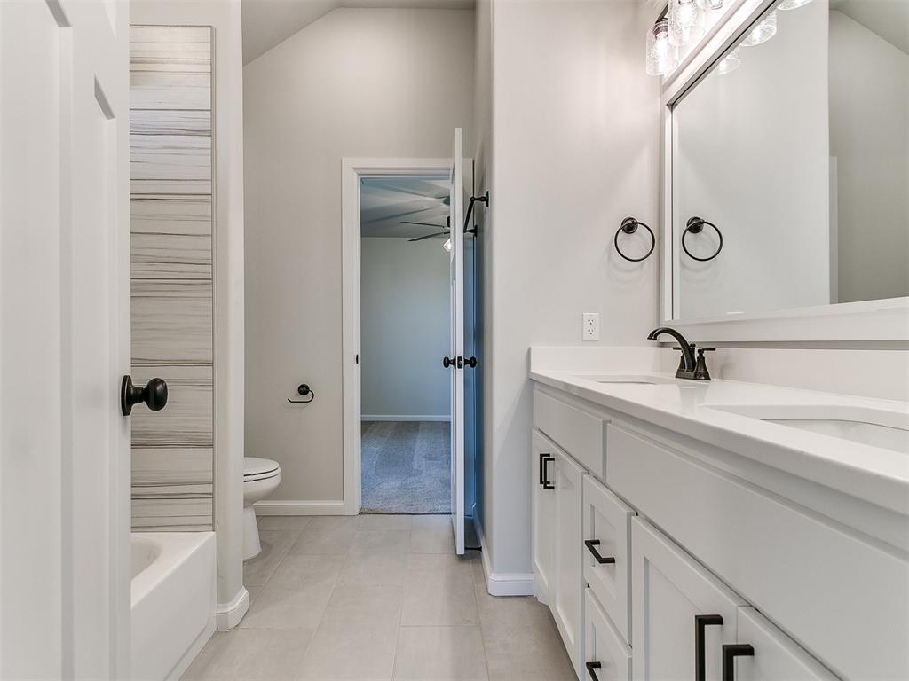 2803 Hickory Hills Court