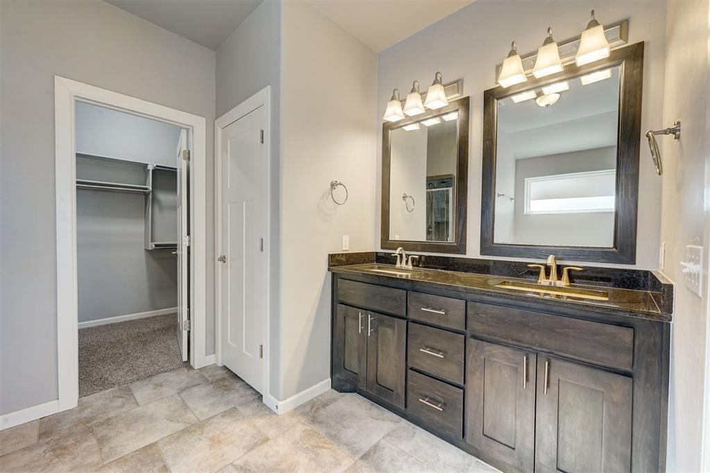 14016 Paddington Avenue