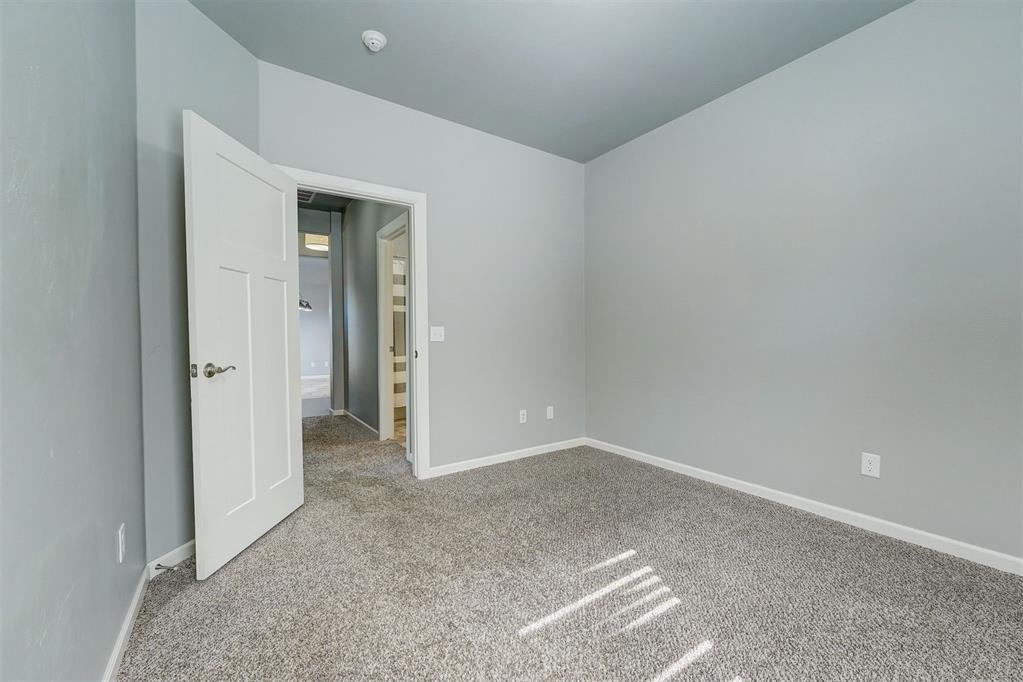 14016 Paddington Avenue