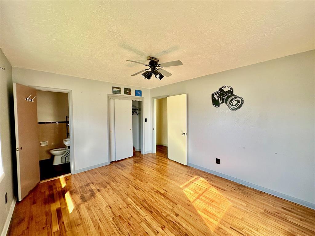 3905 Meadowview Drive