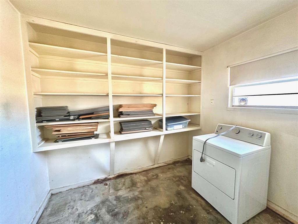 3905 Meadowview Drive