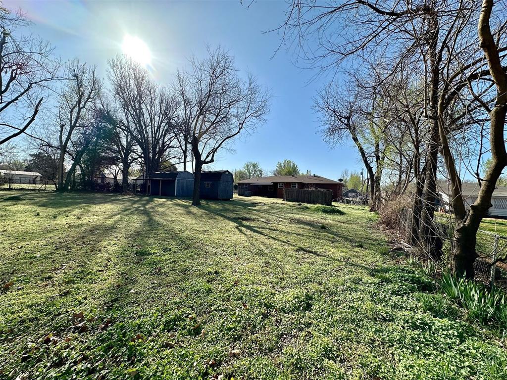 3905 Meadowview Drive