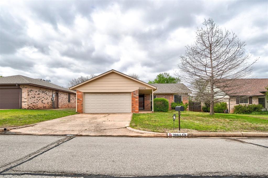 2004 Oak Forest Drive