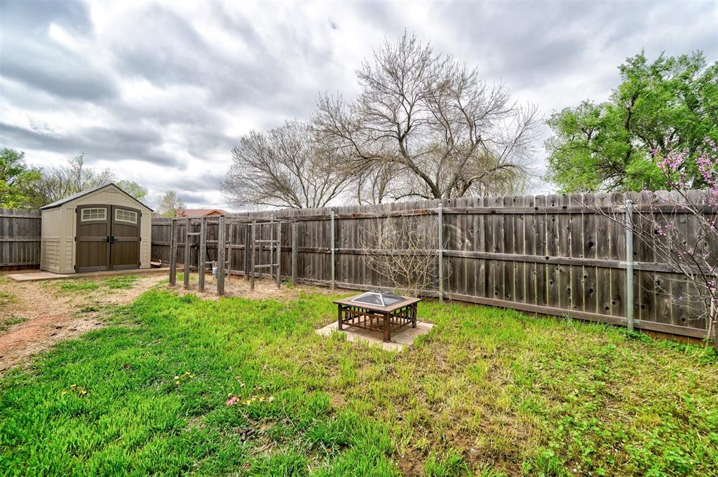 2004 Oak Forest Drive