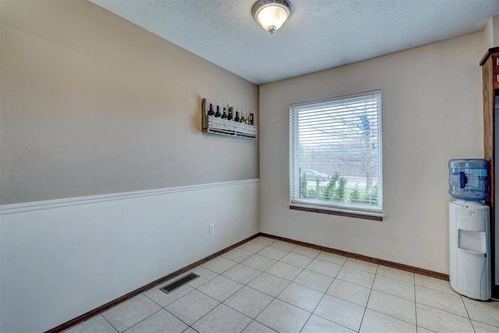 2004 Oak Forest Drive