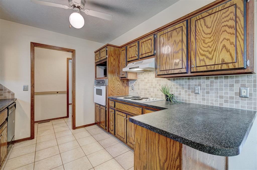 2004 Oak Forest Drive