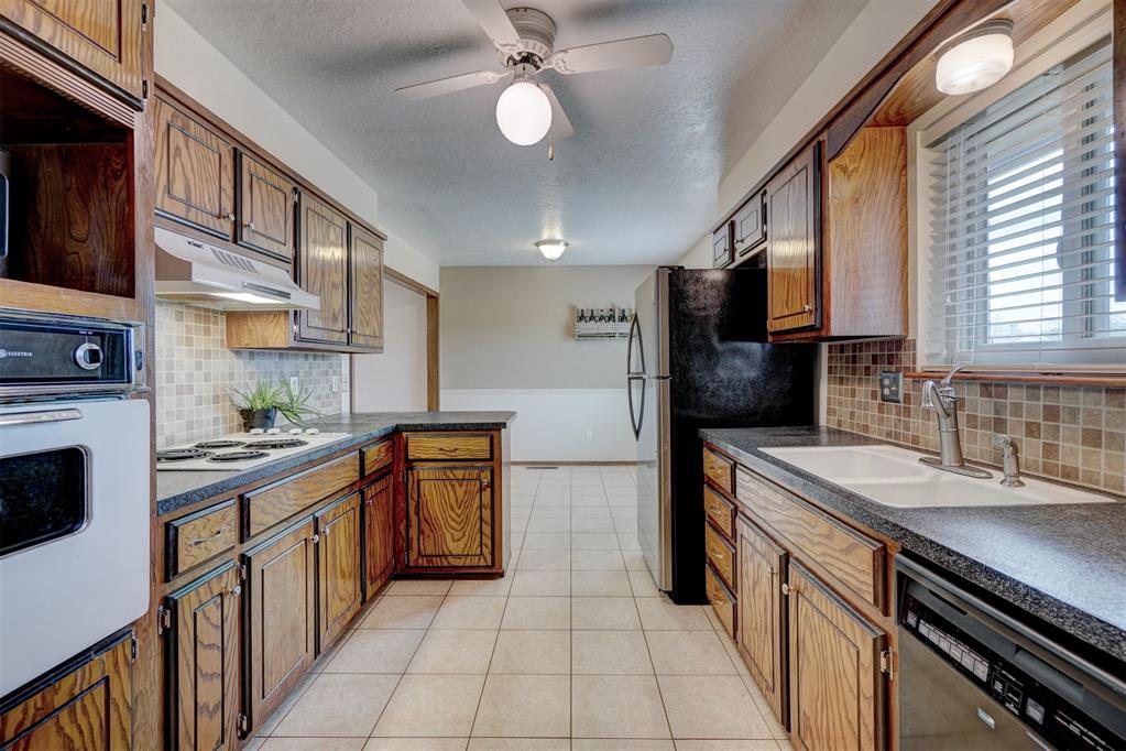 2004 Oak Forest Drive