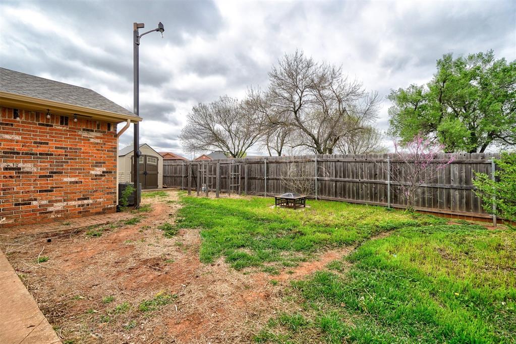 2004 Oak Forest Drive
