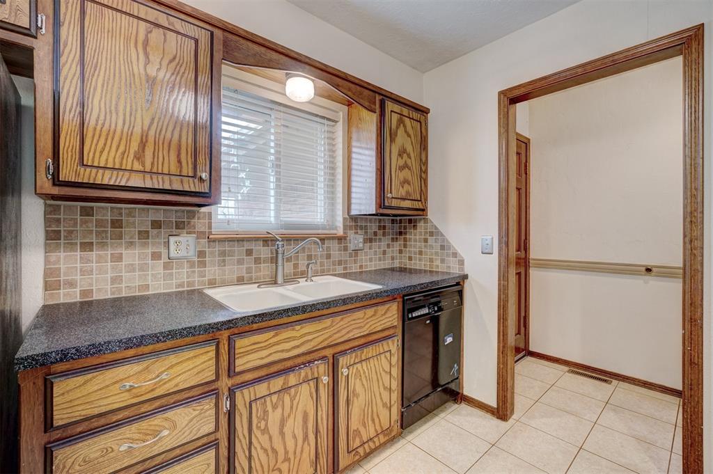 2004 Oak Forest Drive