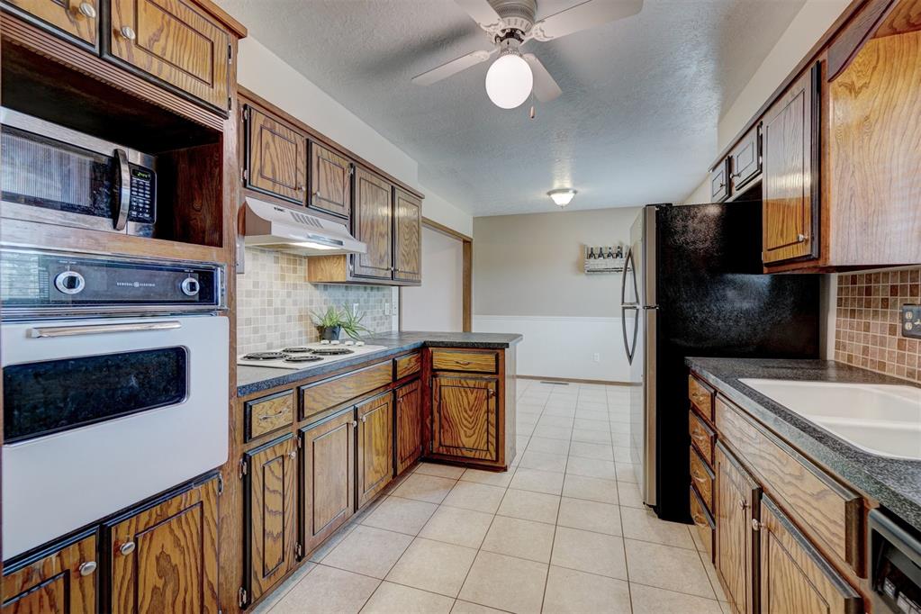 2004 Oak Forest Drive