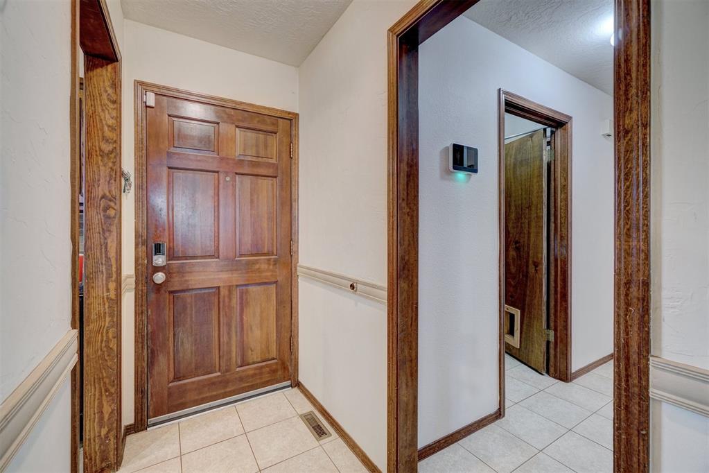 2004 Oak Forest Drive